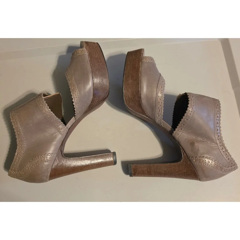 Halogen Lynden Taupe Tan Leather Brogue Triple Buckle Platform Heels 6.5M